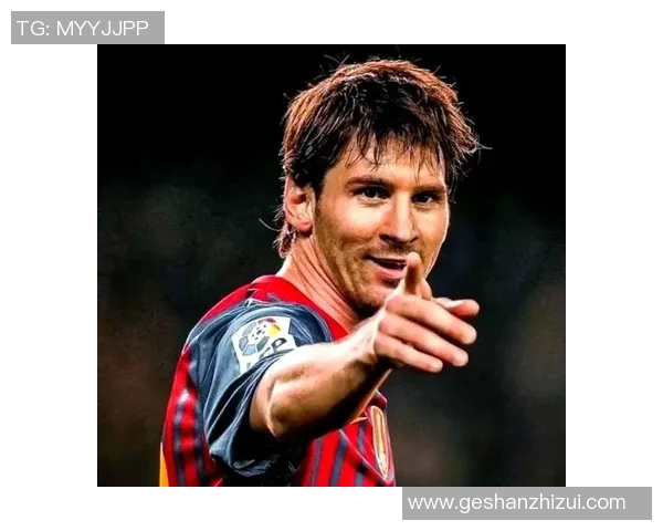 历史足球巨星回顾 从贝利到梅西的时代变迁与传奇之路