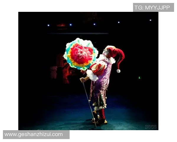 足球明星花式逗趣陪伴孩子欢乐时光引发满场欢笑 足球明星花式逗趣陪伴孩子欢乐时光引发满场欢笑